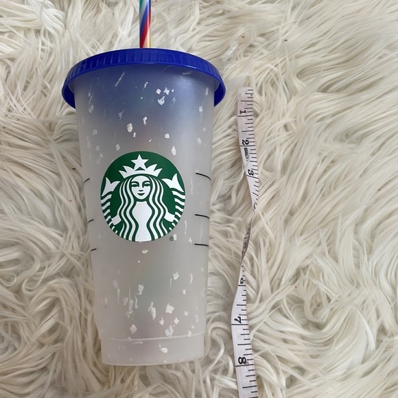 Starbucks cup - Picture 5 of 16
